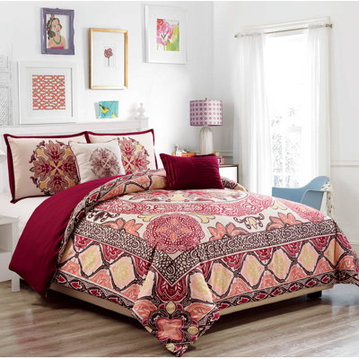 Araceli Polyester Damask Comforter Set