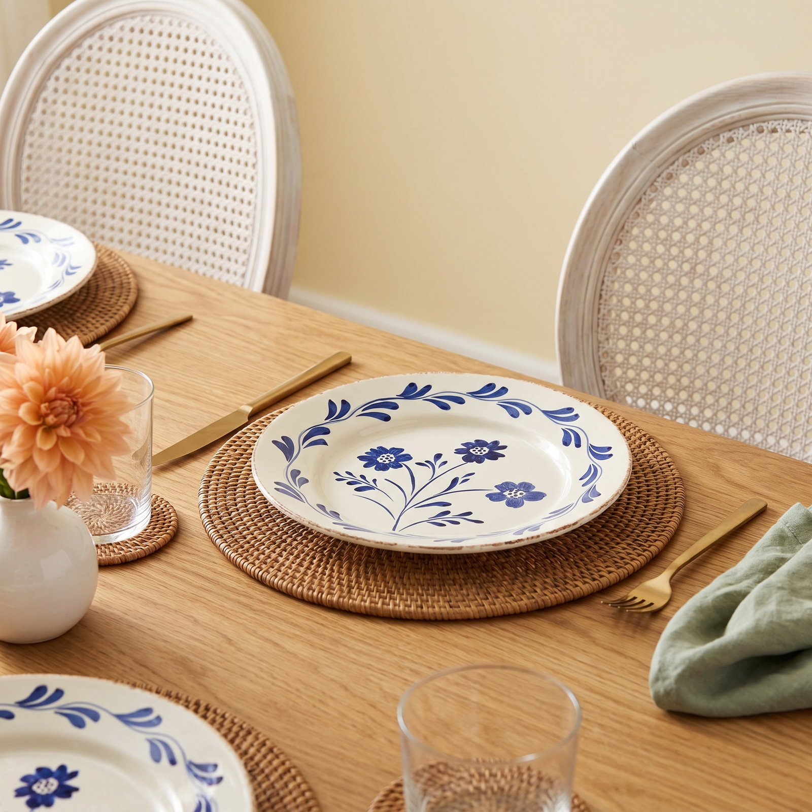 Casa Nuno 10" Ceramic Dinner Plate