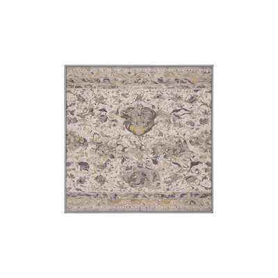Tapis gris soyeux et moelleux