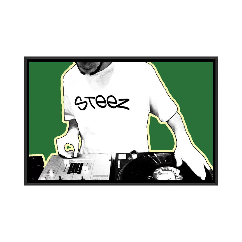 « dj », impression sur toile, H 18 po x l 26 po x P 1,5 po, Toile avec cadre noir, Pas de tapis
