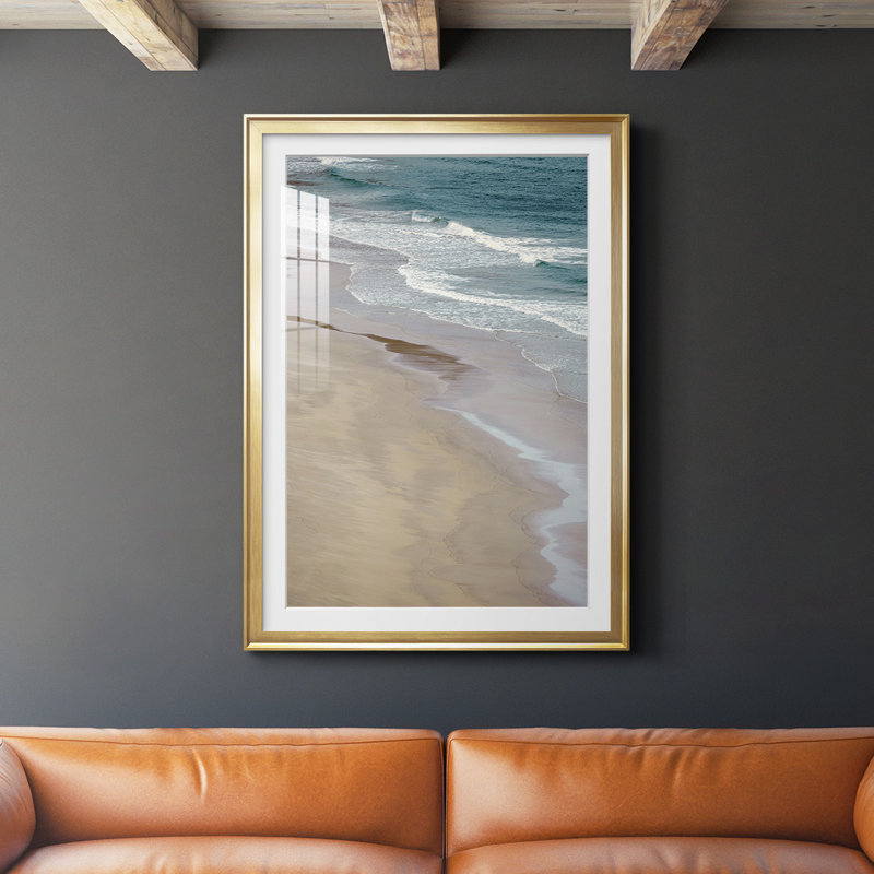 «Low Tide Summer», reproduction encadrée de qualité supérieure - prête à être accrochée, H 30,5 po x l 22,5 po x P 1 po, Or