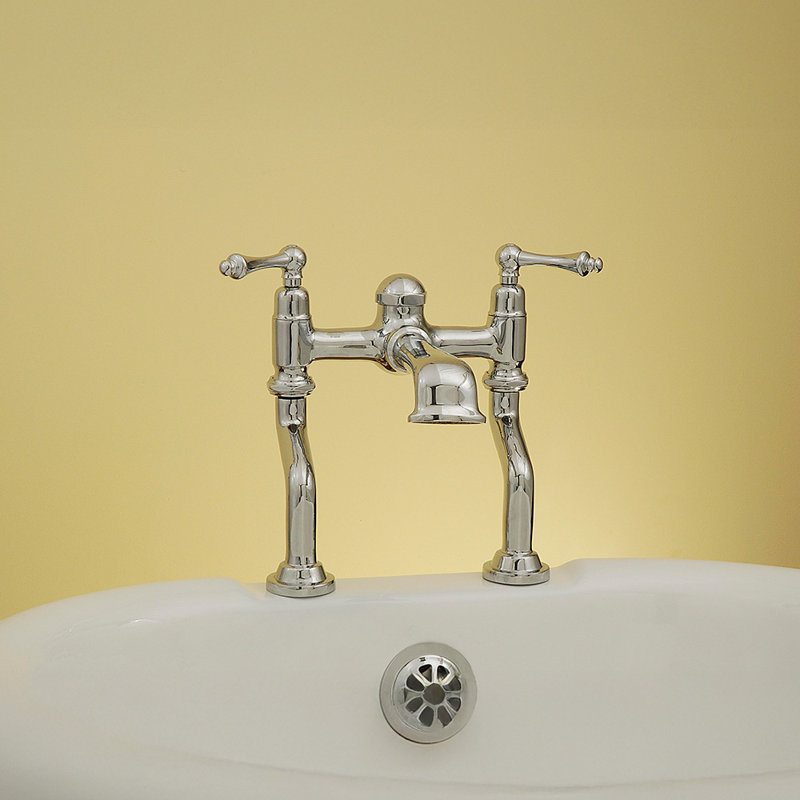 Robinet de baignoire décalé à fixation sur le comptoir avec bec droit par Strom Living, Bronze huilé