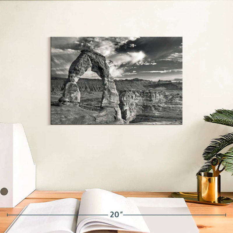 Alvord Delicate Arch BW, 8" H x 12" W