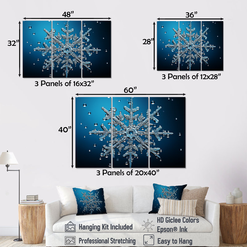 «Blue Snowflake Holiday II - Winter Landscape», art mural, H 28 po x l 36 po x P 1 po, Toile tendue