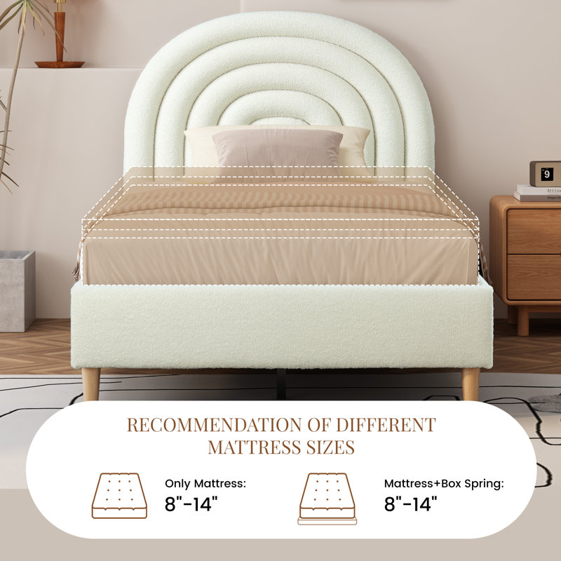 Lit tapissier festonné Halis, Ours en peluche ivoire, Simple