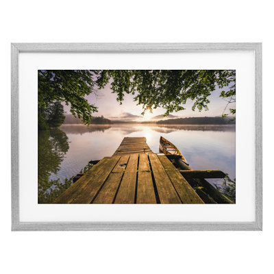 «Misty Morning Light on Lake», reproduction d'art sous verre encadrée par Jonathan Zaha