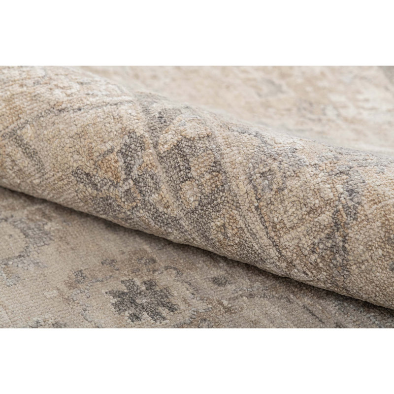Handmade Silk and Wool Area Rug, Rectangle 5' x 8'
