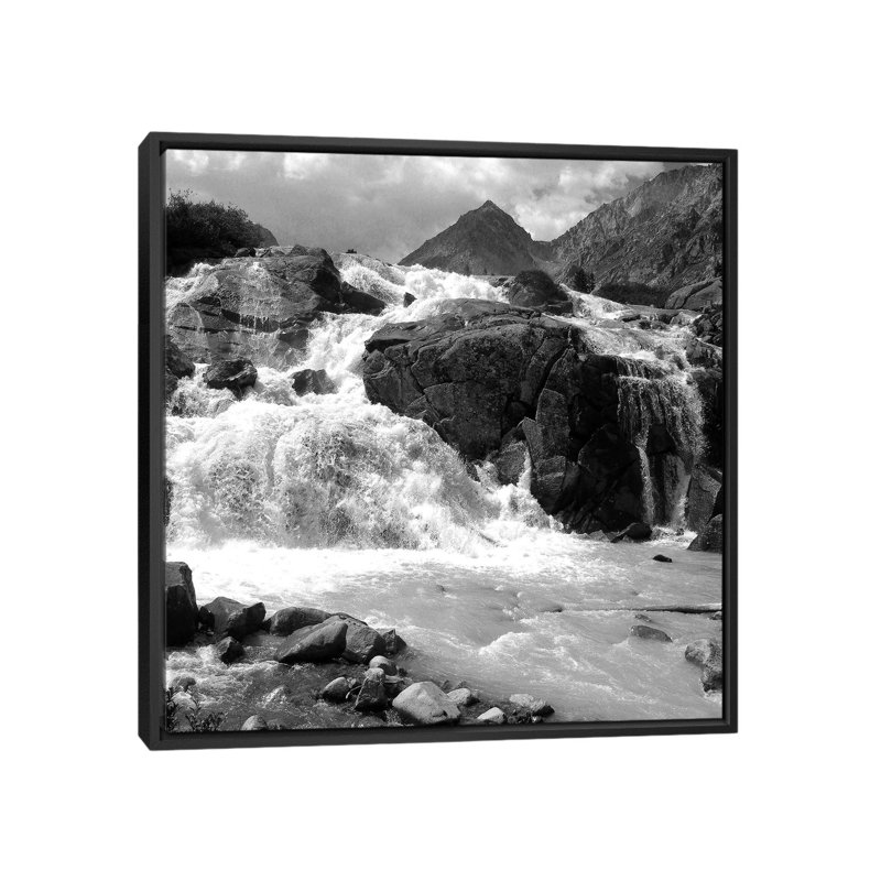 « white water », reproduction de photo sur toile, H 18 po x l 18 po x P 1,5 po, Pas de tapis, Toile avec cadre noir
