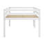 Lit mezzanine en bois avec échelle-597268897