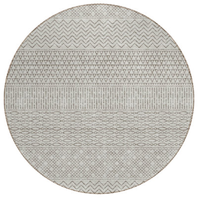 8' Beige And Ivory Round Chevron Washable Indoor Outdoor Area Rug