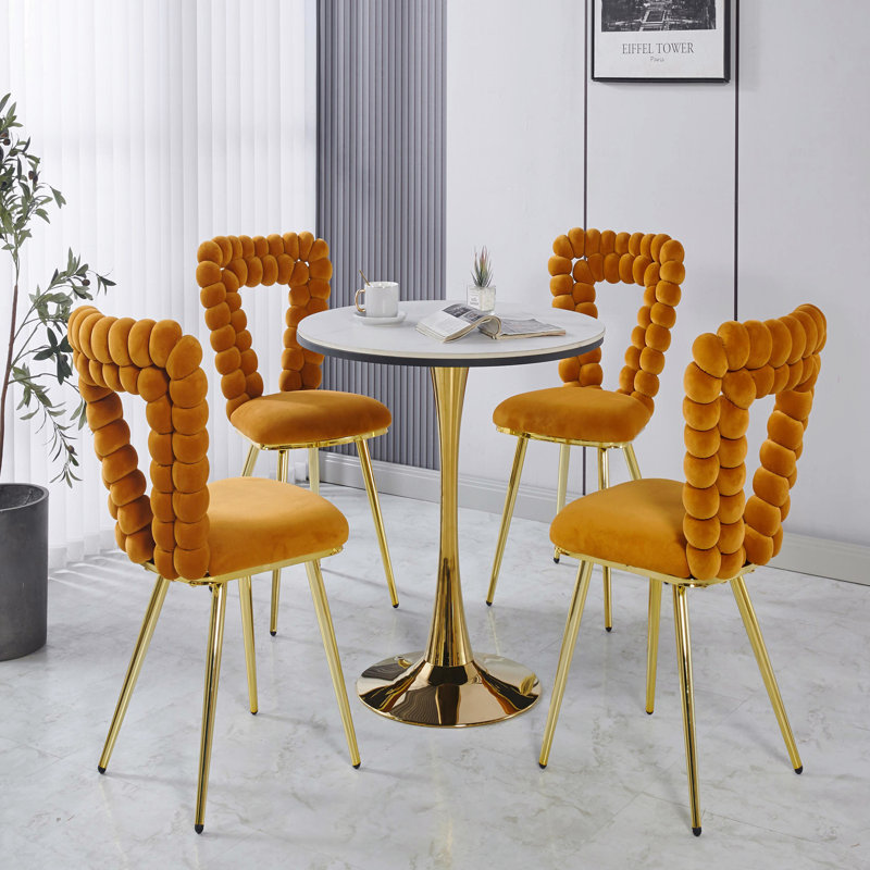Chaise d'appoint moderne (ensemble de 4) avec pieds en tube de fer, coussins moelleux et dossier confortable