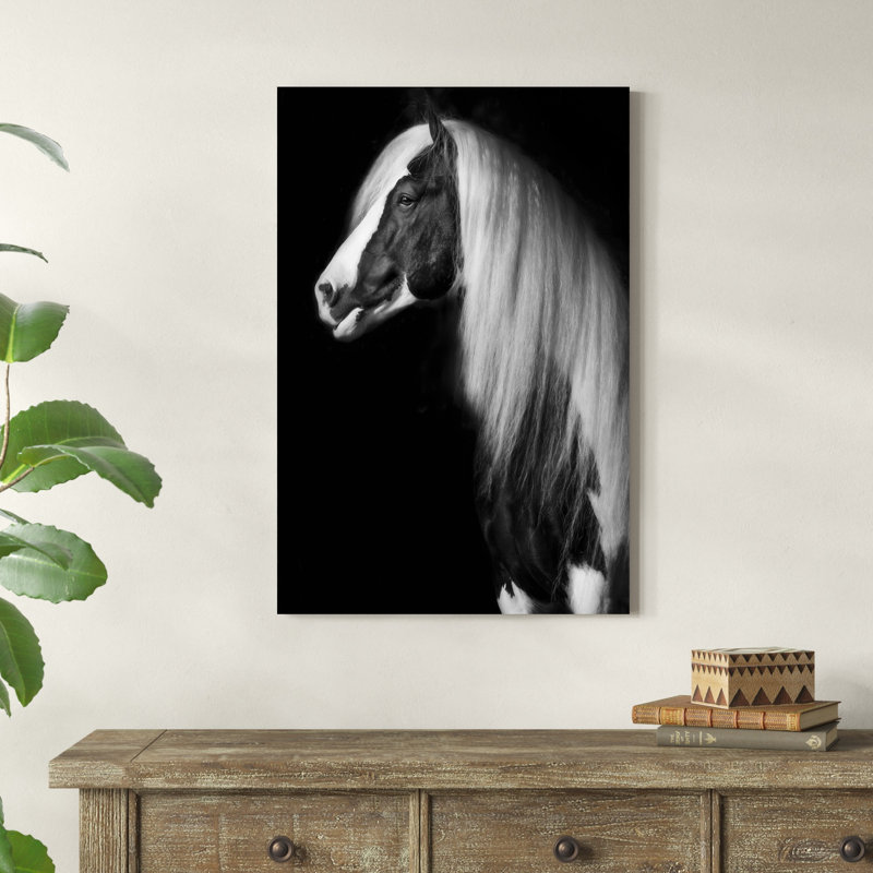 «Equine Portrait VII» par PHBurchett - Photographie sur toile tendue, H 36 po x l 24 po