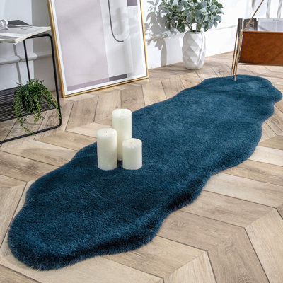 Tapis turquoise tissé à la machine Novelty Hazeghi