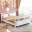 Lit plateforme en bois avec rails-111912651-111912649