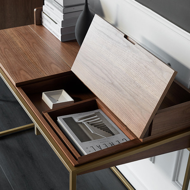 Petit bureau luxueux de style européen, Brun