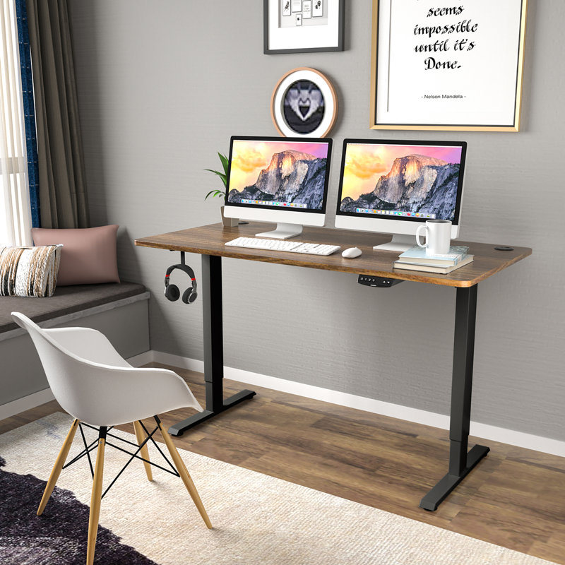 Bureau debout à hauteur ajustable Studley, H 47,3 po x l 55 po x P 28 po, Naturel / blanc
