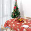 Nappe de Noël rectangulaire en vinyle avec envers en flanelle, imperméable, 132 x 229 cm, motif Père Noël, sapins et cloches, rouge.