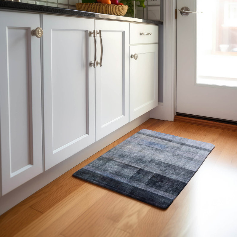  Premium Machine Washable Cerrito AMF568 Rug, Rectangle 1'8" x 2'6"