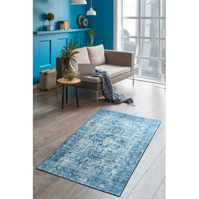 Tapis oriental bleu