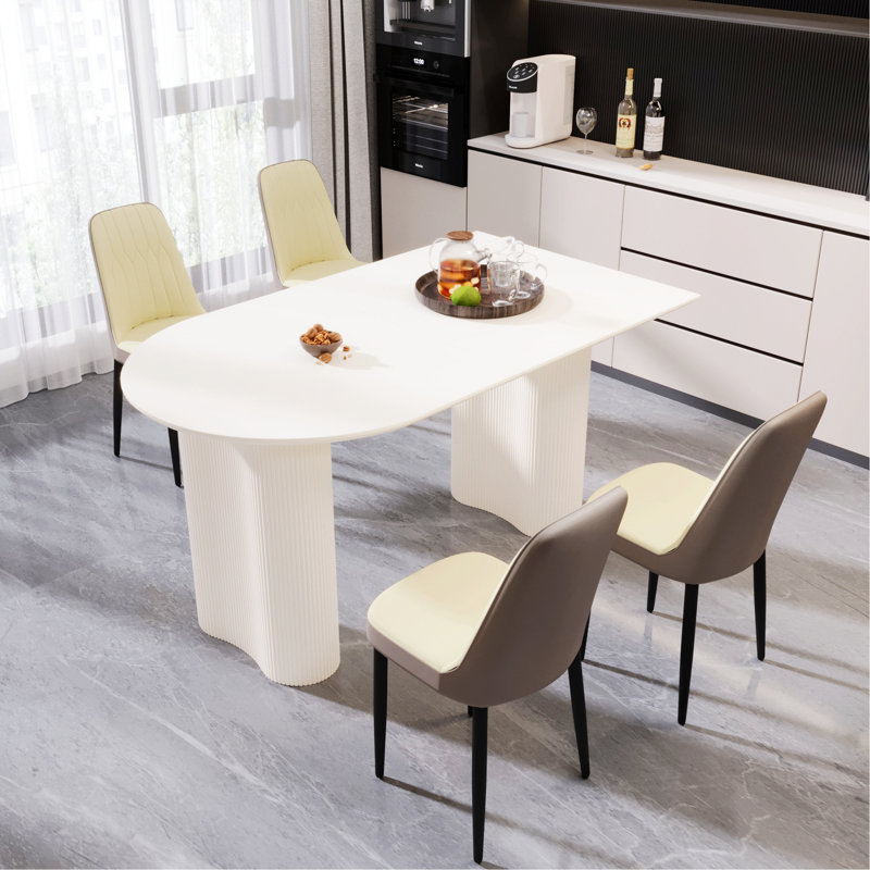 Table de salle à manger en bois avec 4 chaises pour la maison et la cuisine