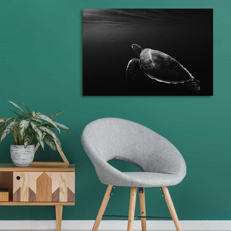 Tortue de mer noire et blanche sur toile, H 18 po x l 24 po x P 1,5 po
