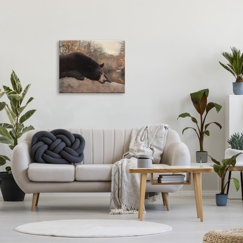 «Falling Bear Autumn Foliage Lake» - Photographie sur toile tendue, H 24 po x l 30 po x P 1,5 po