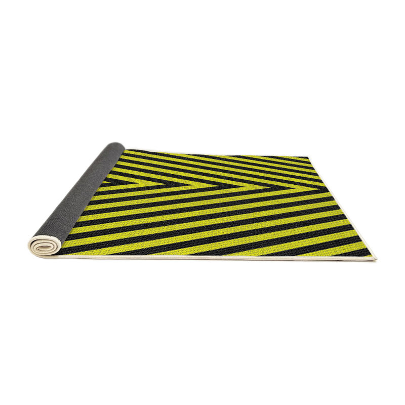 Tapis noir à chevrons Kinneret, Carré 6 pi
