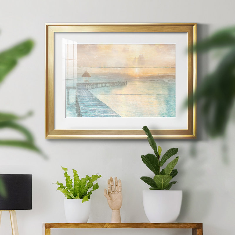«Gather at the Beach» - Peinture encadrée, H 22,5 po x l 30,5 po x P 1,5 po, Cadre doré