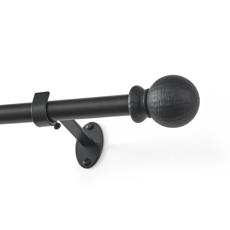 Tringle à rideaux réglable en fer forgé à la main de style rustique avec embouts martelés Gwyn, L 28 po x L 48 po, Fer forgé