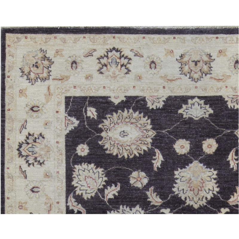 Tapis ivoire noué à la main de haute qualité
