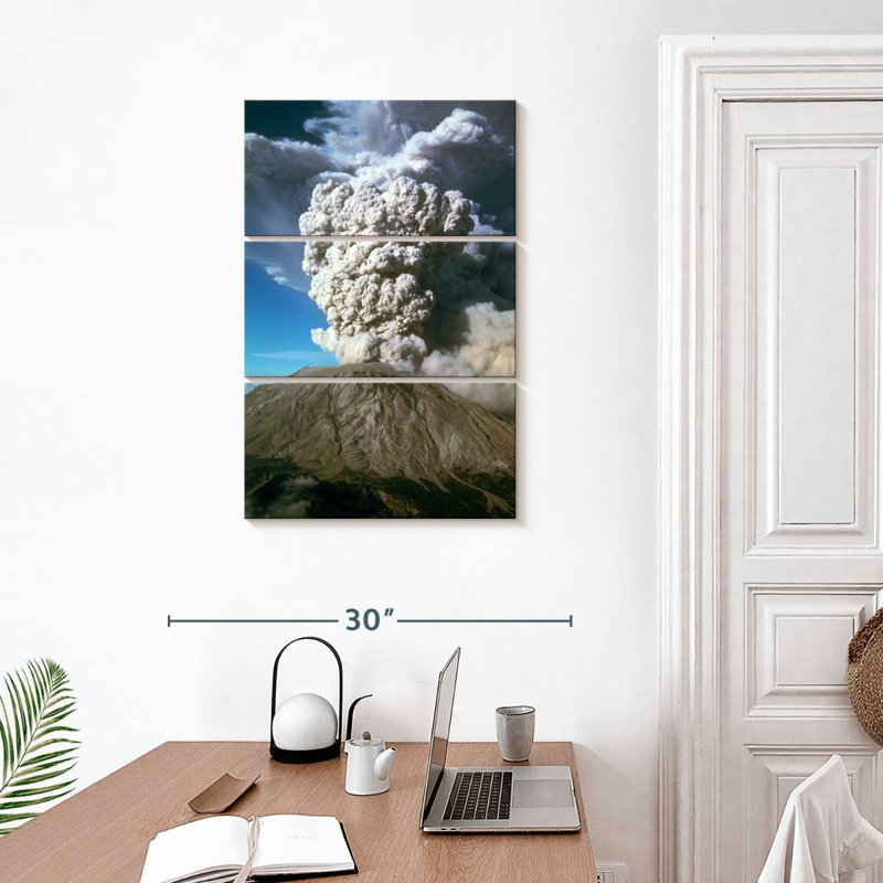 Eruption volcanique d'Alvord 1980, H 32 po x l 20 po