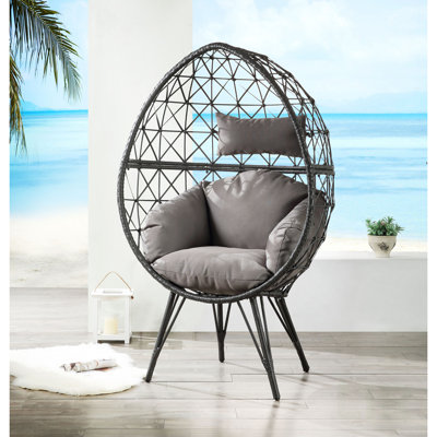 Chaise longue Aeven en tissu gris clair et osier noir