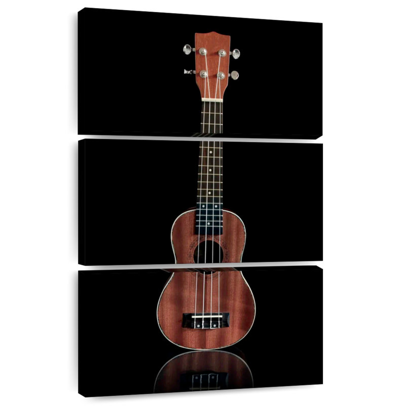 Ukulélé en bois Abarca, H 57 po x l 36 po
