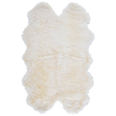 Mera Handmade Sheepskin White Area Rug