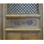 Porte moustiquaire pivotante en bois teinté asiatique
