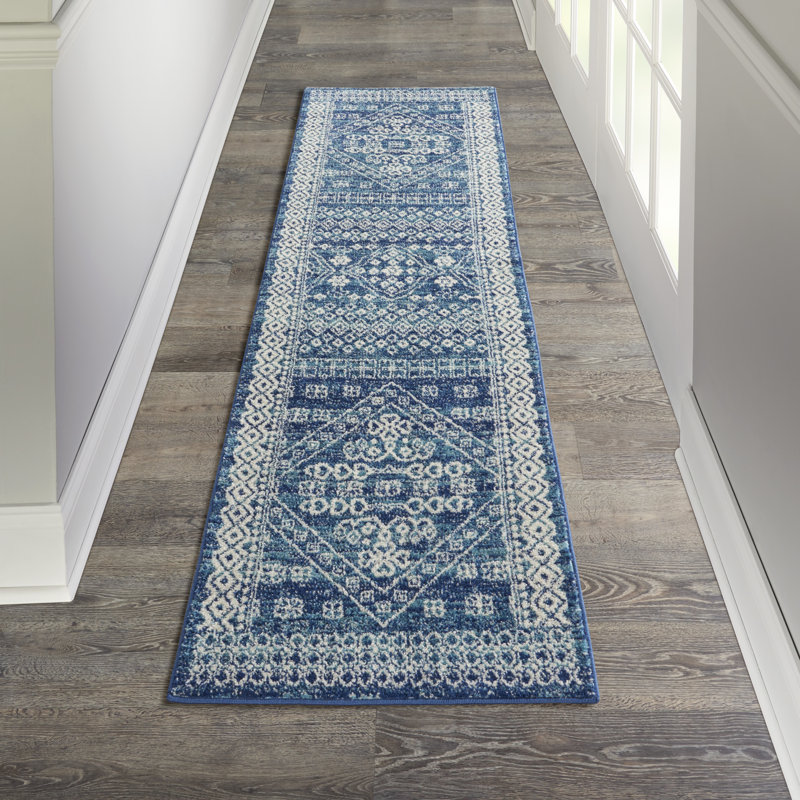 Tapis bleu marine en polypropylène tissé à la machine Victual, Tapis de couloir 2 pi 2 po x 7 pi 6 po
