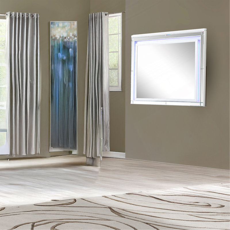 Miroir Sterling avec cadre DEL fabriqué en bois de couleur blanche