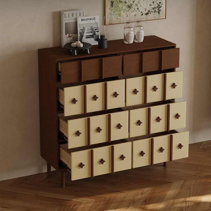 Commode d'appoint moderne et antique