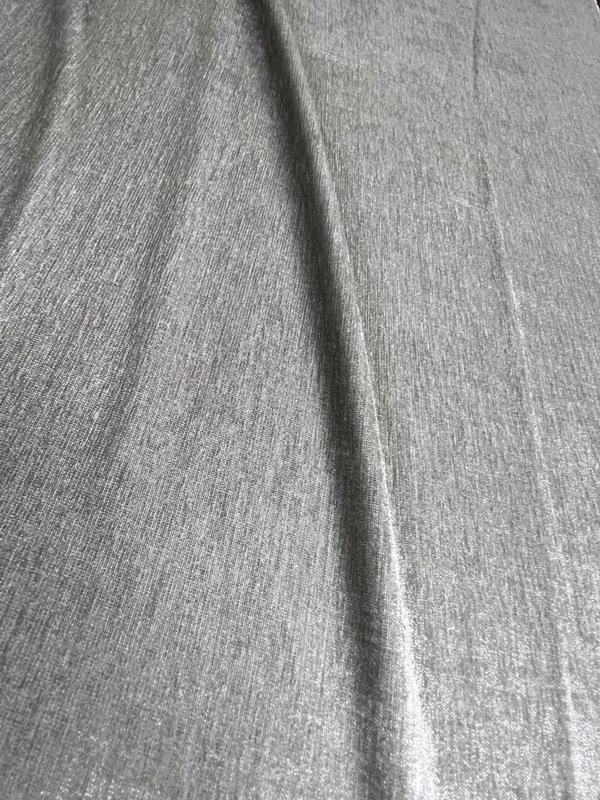 Chenille en velours doux, 118 pouces en largeur, idéal pour le revêtement, les draperies, les nappes, etc., Argent