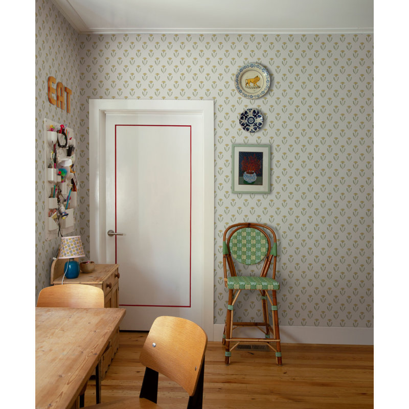 Huset I Solen Floral Wallpaper Roll, Spring Green