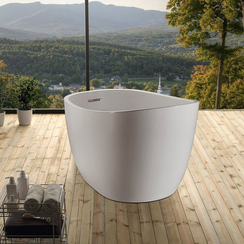 66.92'' x 31.49'' Soaking Acrylic Bathtub