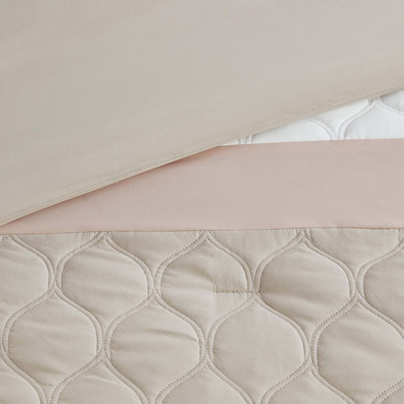 8 Piece Comforter Set, King Comforter + 6 Additional Pieces