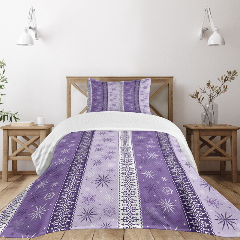 Lavender and White Twin Quilted Bedspread Set with Pillow Sham