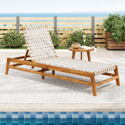 Chaise longue d'extérieur en bois fabriquée en bois avec sièges réglables à quatre positions et conception de couleur blanche, assemblage simple, hauteur rapide de 37,79 po