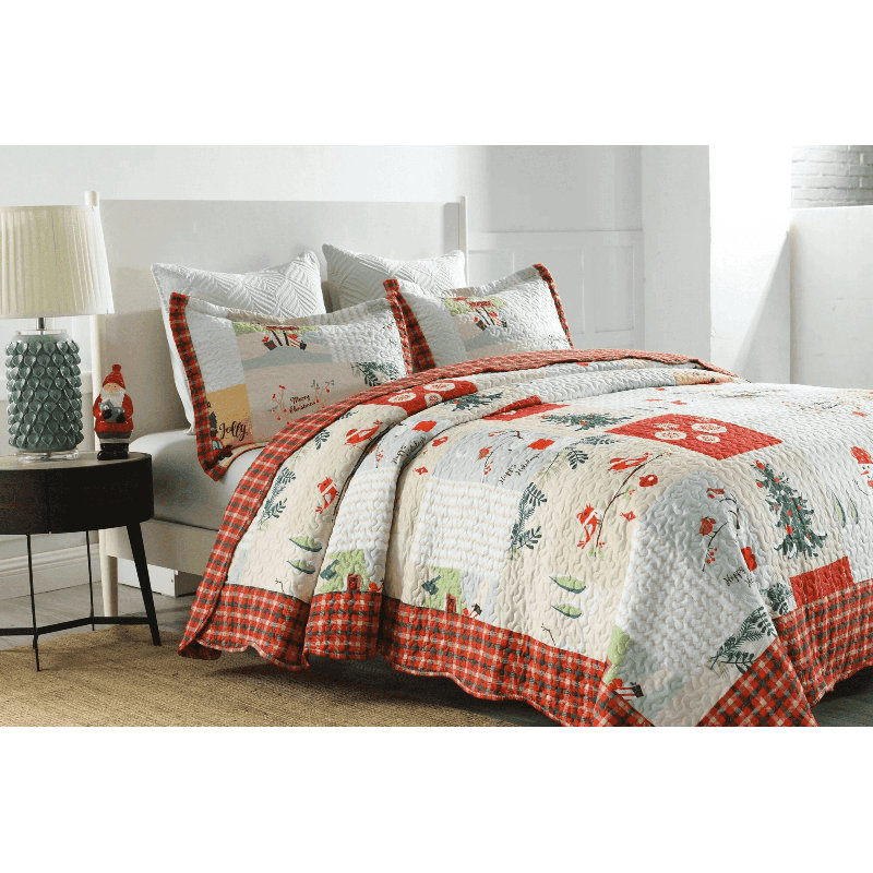 King Red and White Christmas Reversible Quilt Set