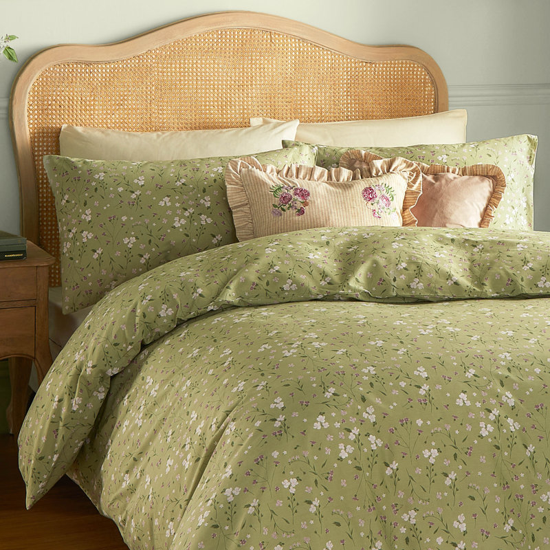 Bronte Cotton Floral Duvet Cover Set with Pillowcases Included, Kingsize Duvet Cover + 2 Standard Pillowcases, Green