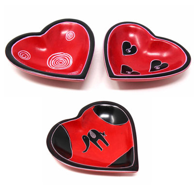 Petits bols en forme de cœur en pierre de savon avec motifs, ensemble de 3, rouge