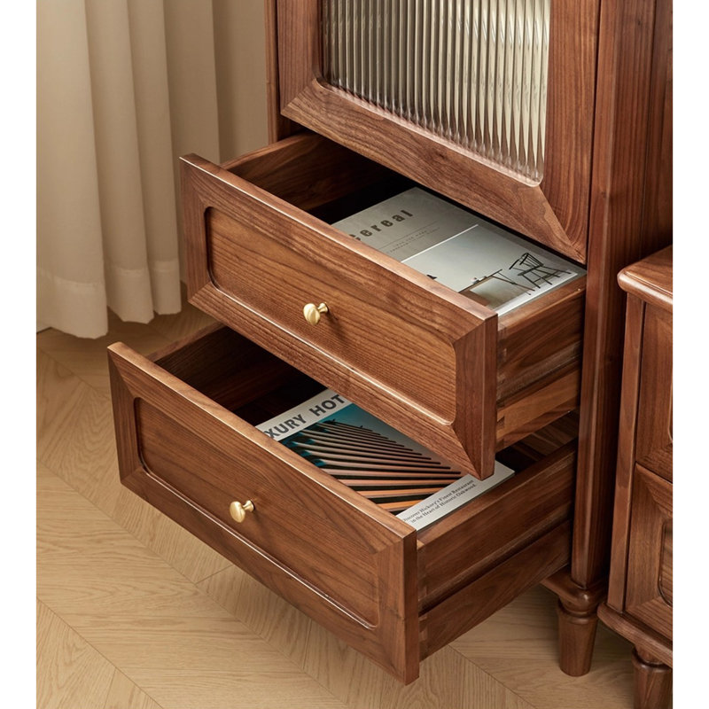 Petite armoire d'appoint à porte simple en verre