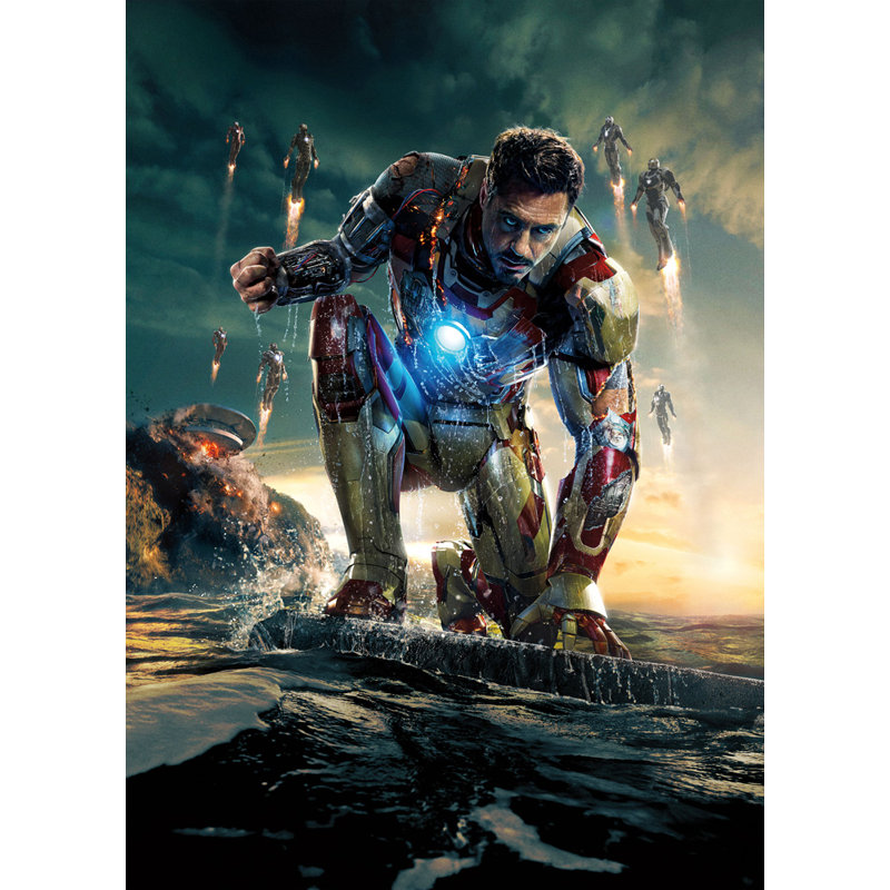 Iron Man, H 24 po x l 17 po