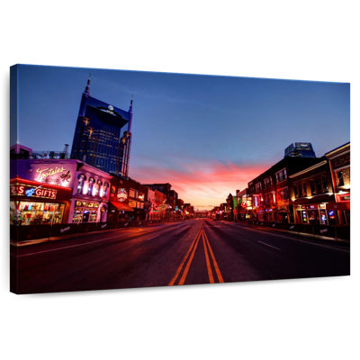 Sirci Urban Nashville Street